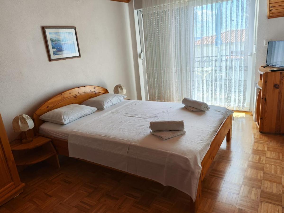 Villa Niko Podstrana Exteriör bild